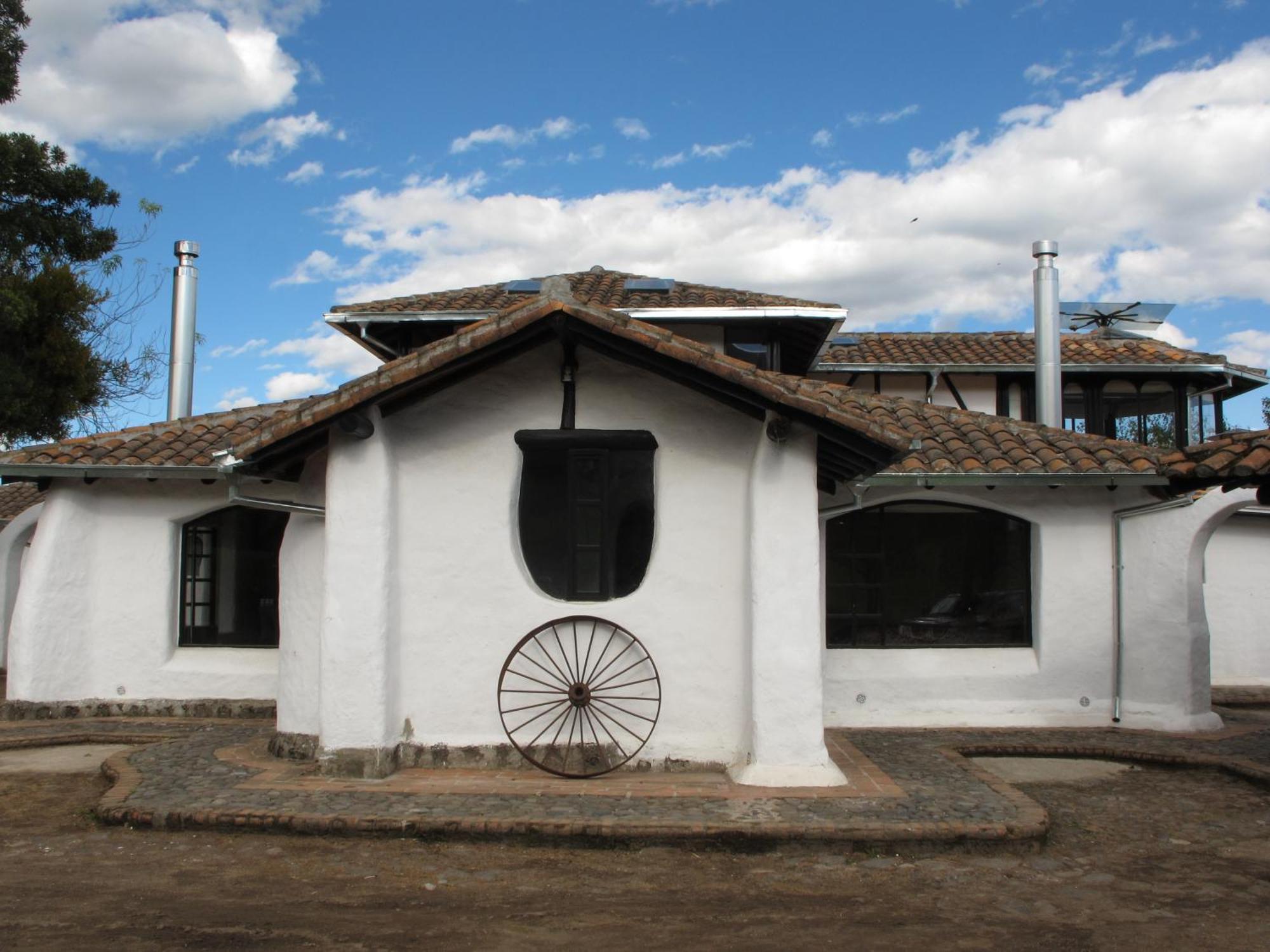 Sierra Alisos Hotel De Campo Hacienda Tambillo Alto Exterior photo